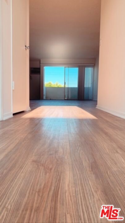 1420 S Oakhurst Drive 210 Property Photo 2