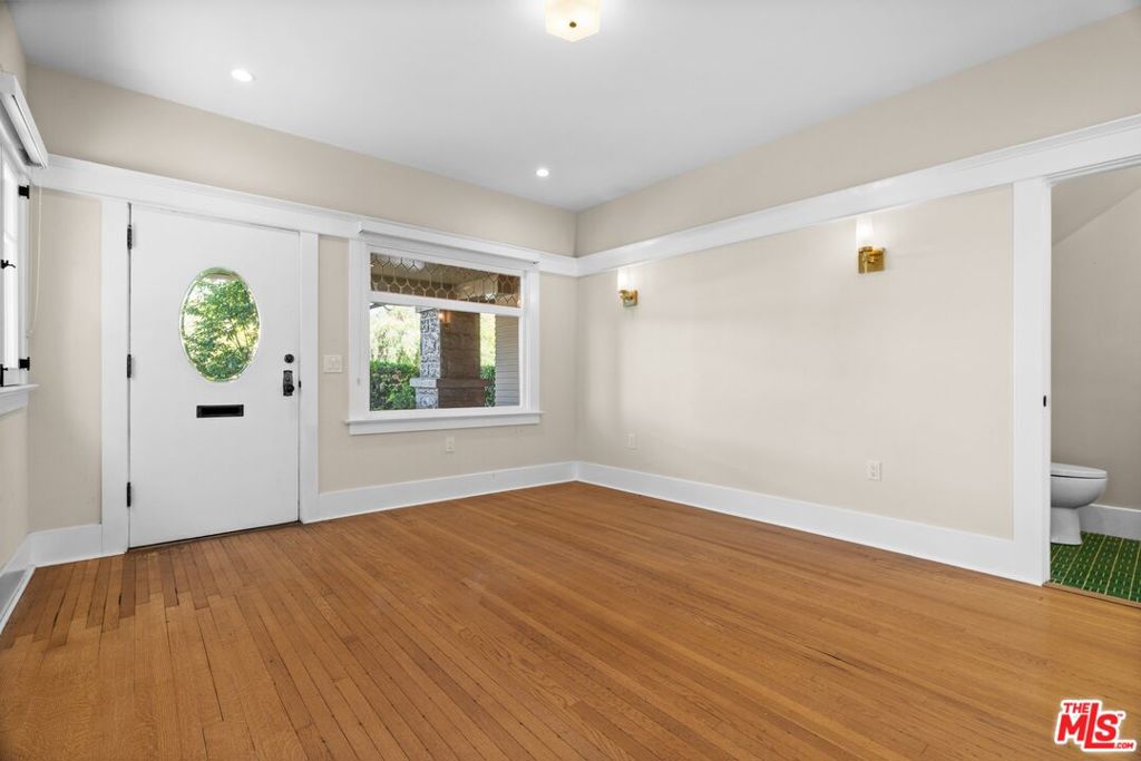 1140 Lemoyne Street Property Photo 14