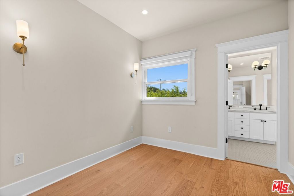 1140 Lemoyne Street Property Photo 19