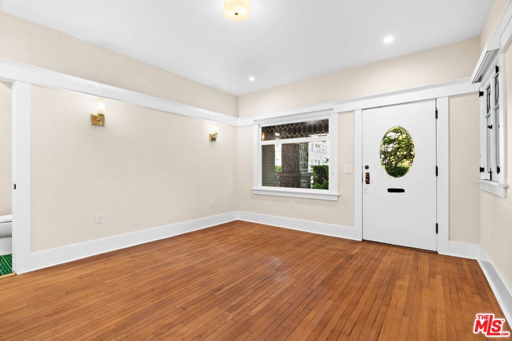 1140 Lemoyne Street Property Photo 20