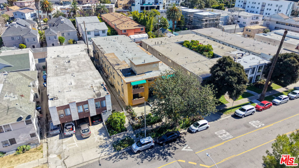 210 S Commonwealth Avenue Property Photo 1