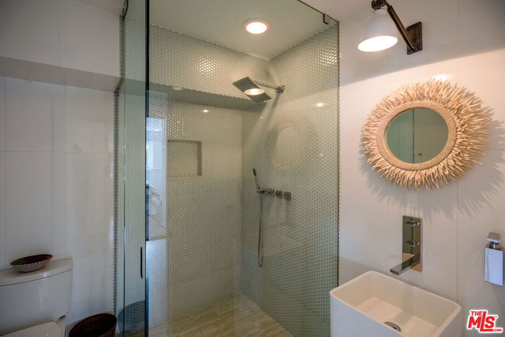 29225 Cliffside Drive Property Photo 26