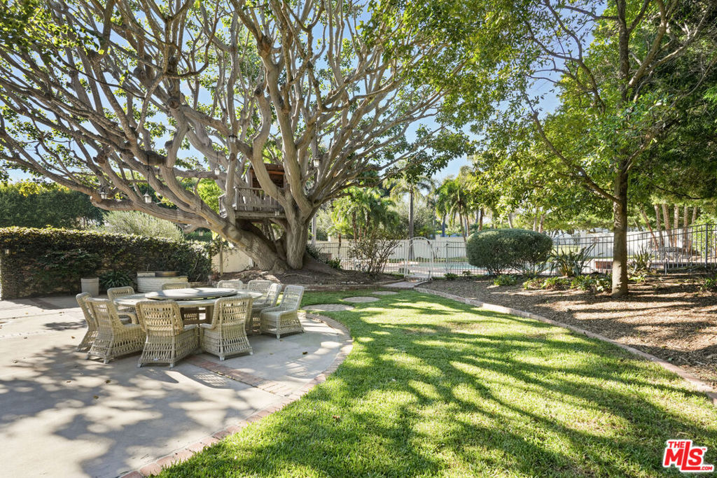 29225 Cliffside Drive Property Photo 33