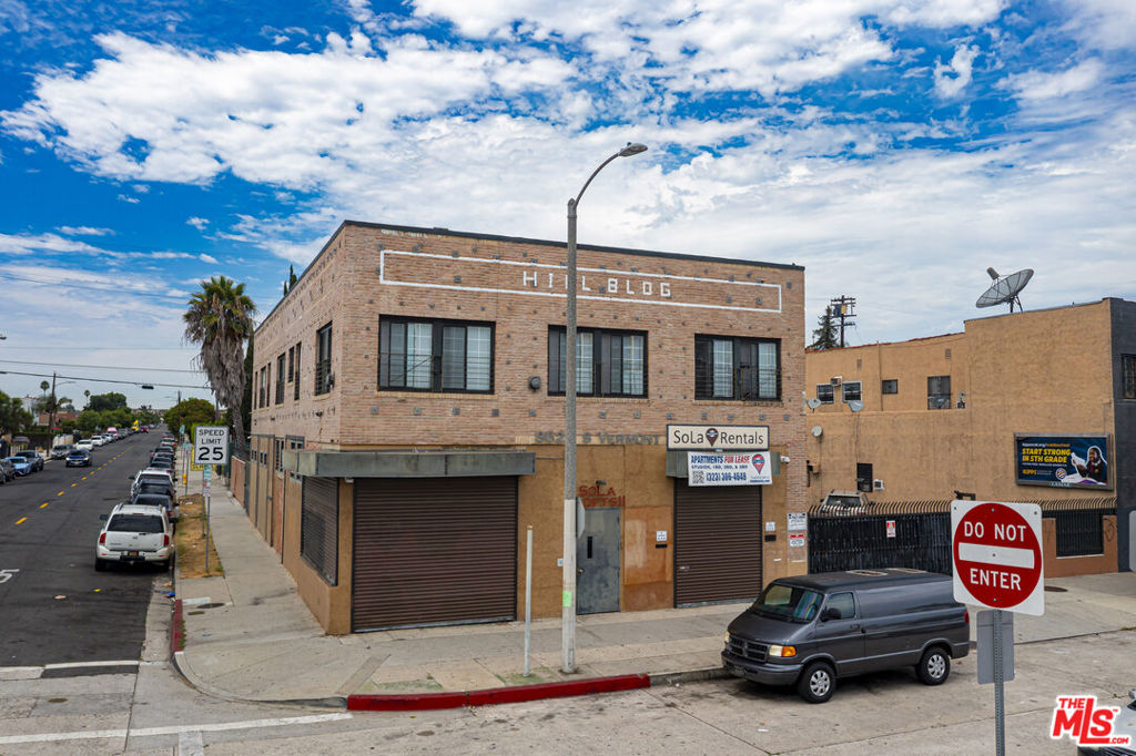 8629 S Vermont Avenue Property Photo 6