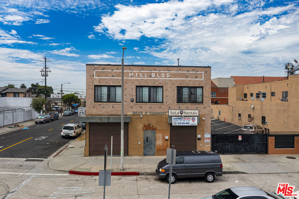 8629 S Vermont Avenue Property Photo 7