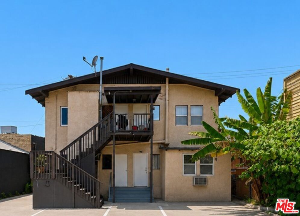 1242 S Kingsley Drive Property Photo 4