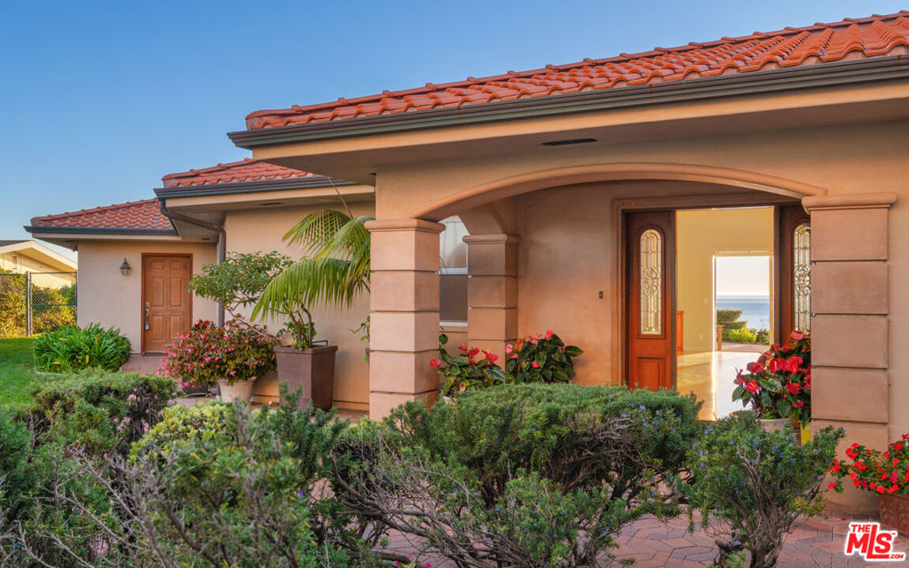 29821 Pacific Coast Highway Property Photo 9