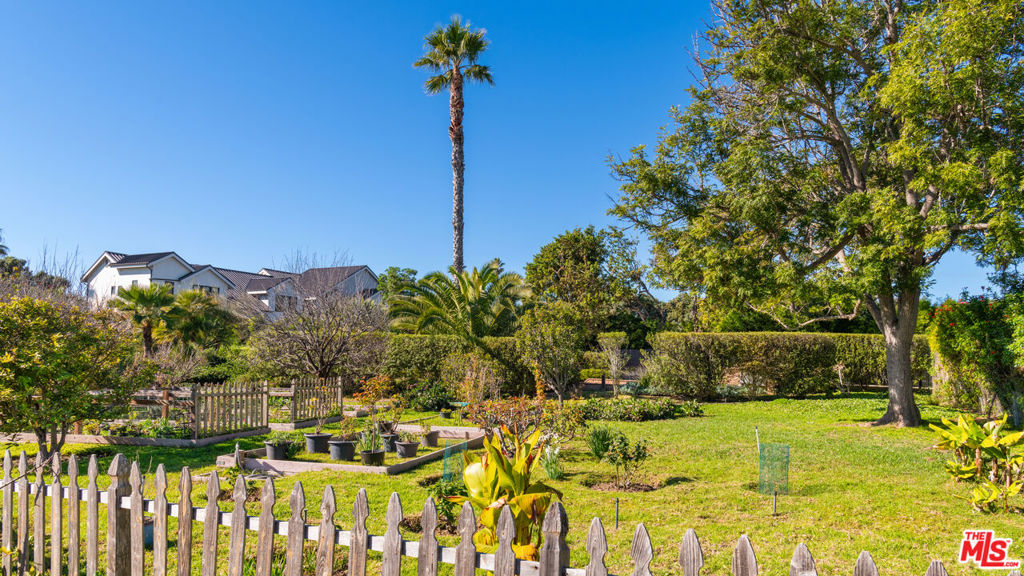 29821 Pacific Coast Highway Property Photo 10