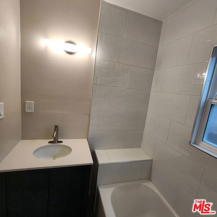 8137 Beechwood Avenue Property Photo 11