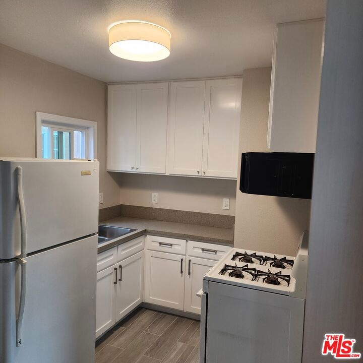 8137 Beechwood Avenue Property Photo 13