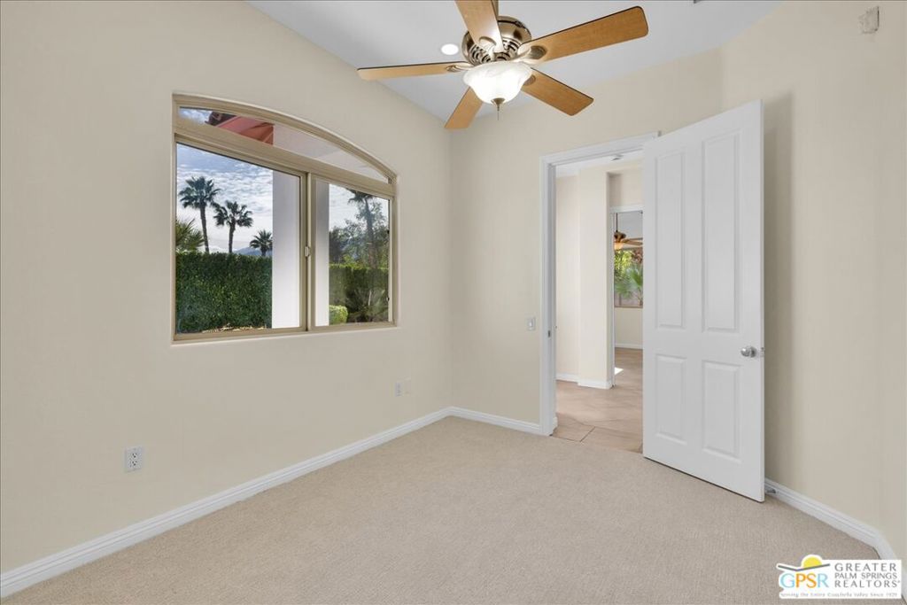 2222 E Wayne Road Property Photo 32