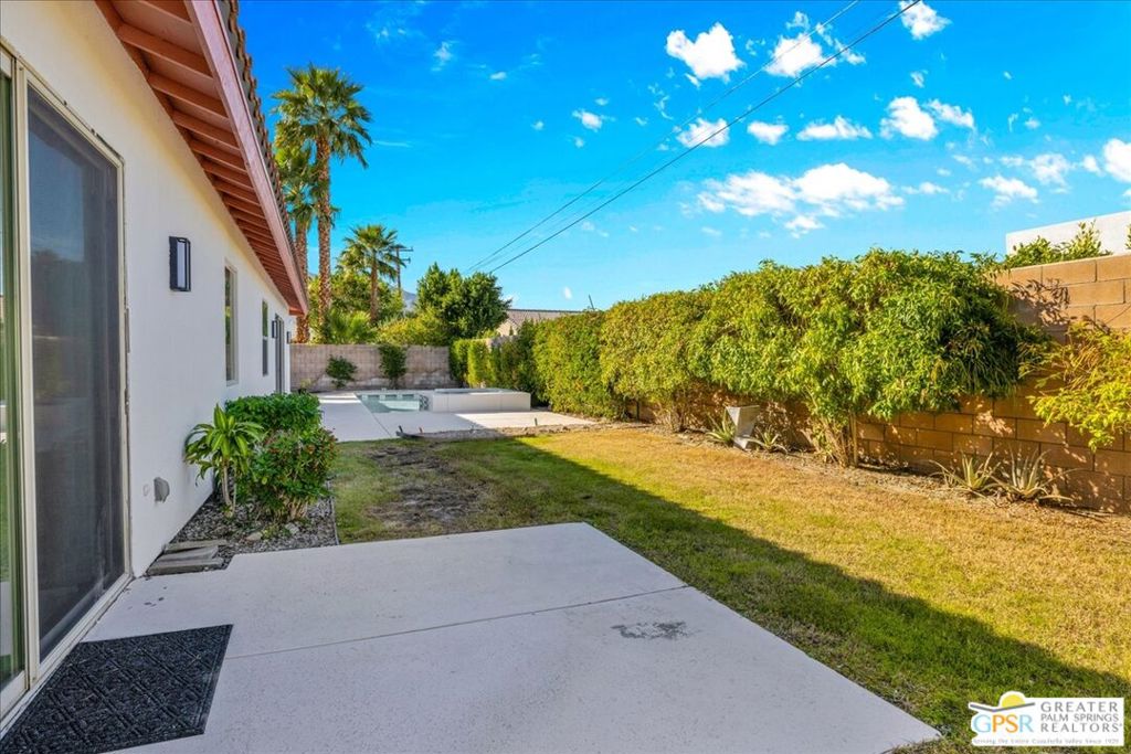2222 E Wayne Road Property Photo 46