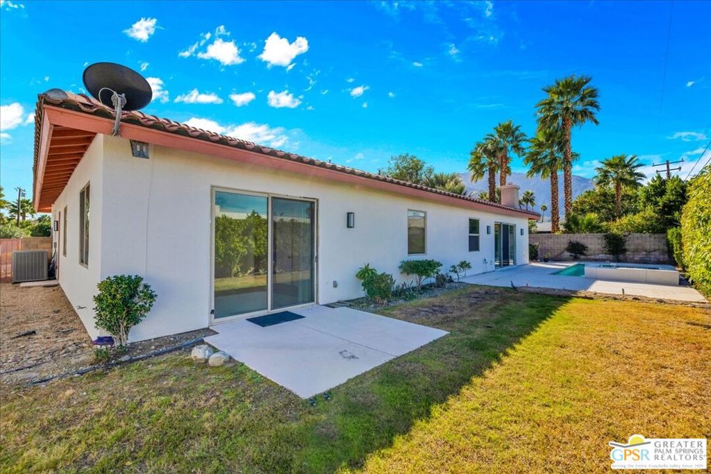 2222 E Wayne Road Property Photo 47