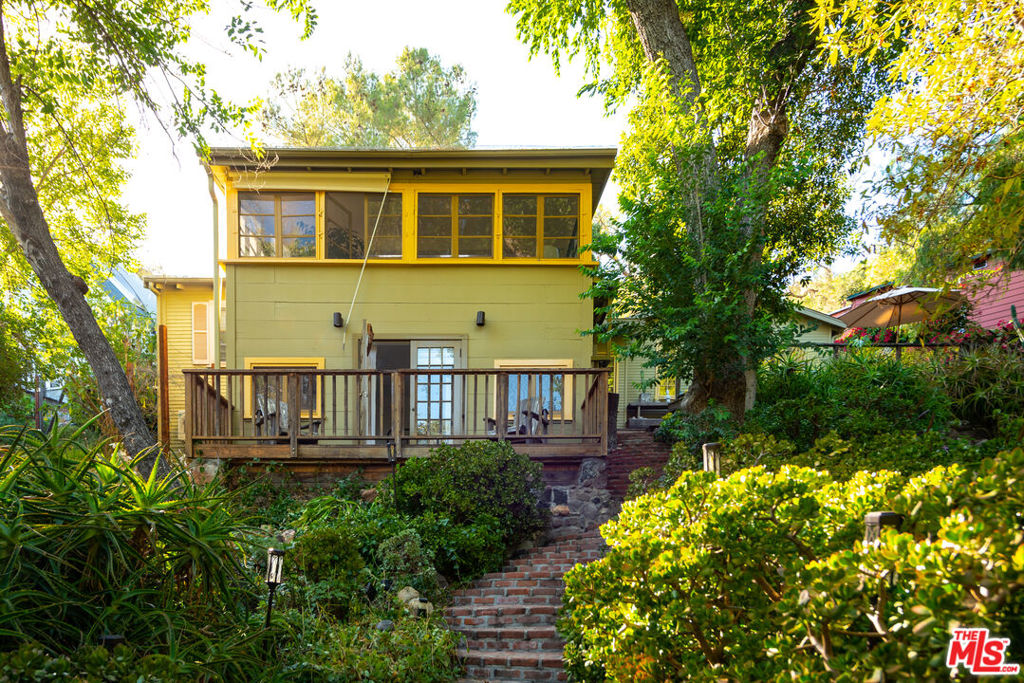 913 A FERNWOOD PACIFIC Drive Property Photo 1