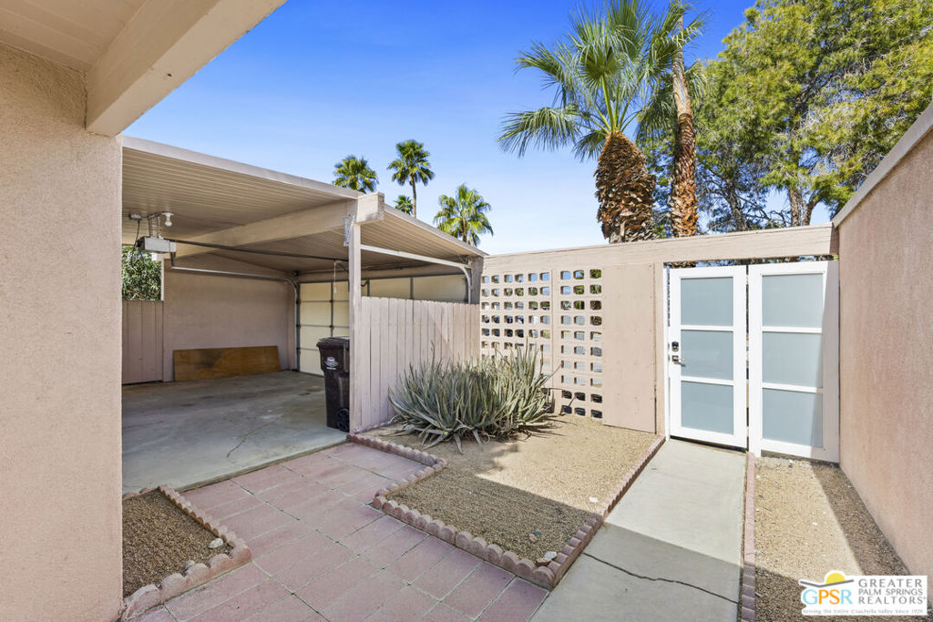 889 E Janet Circle Property Photo 6
