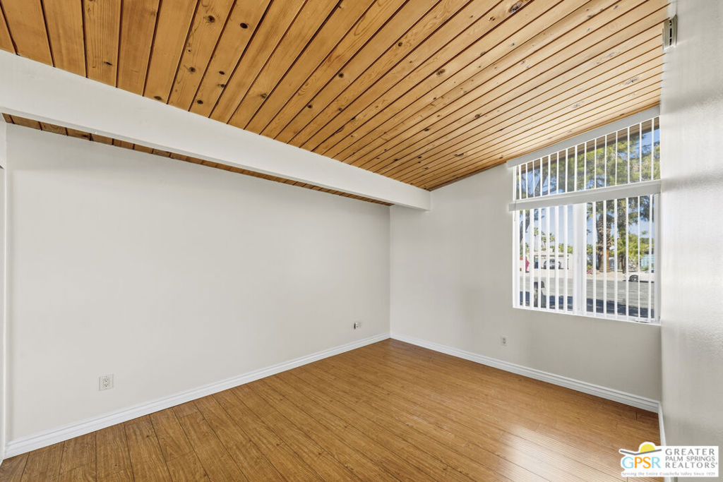 889 E Janet Circle Property Photo 16