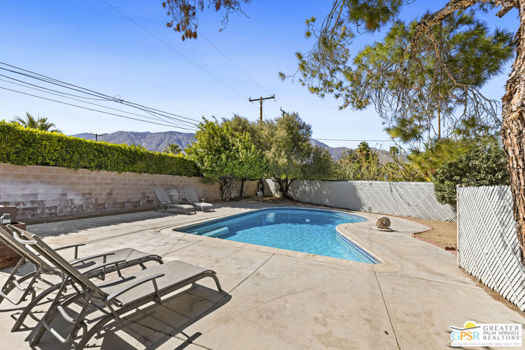 889 E Janet Circle Property Photo 25
