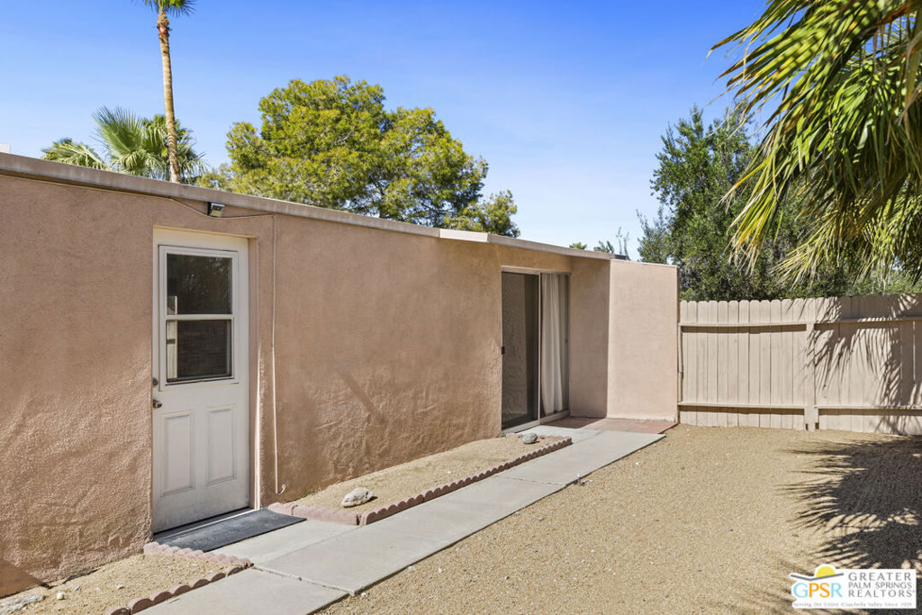 889 E Janet Circle Property Photo 26