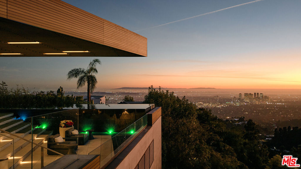 9344 Nightingale Drive Property Photo 27