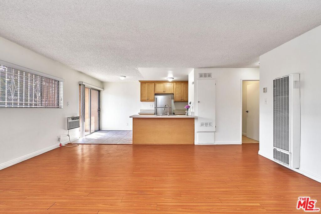 1056 Dewey Avenue Property Photo 8
