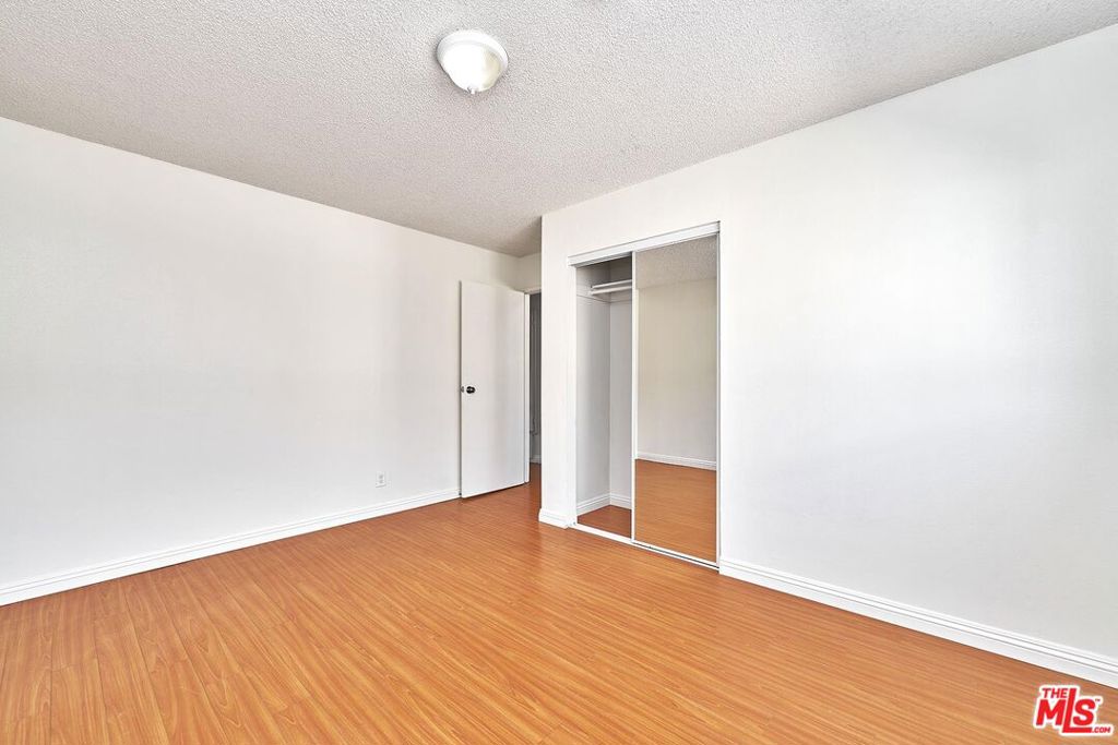 1056 Dewey Avenue Property Photo 12