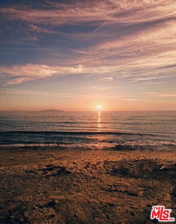 19108 Pacific Coast Highway Property Photo 5