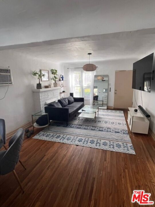4354 Coolidge Avenue Property Photo 8