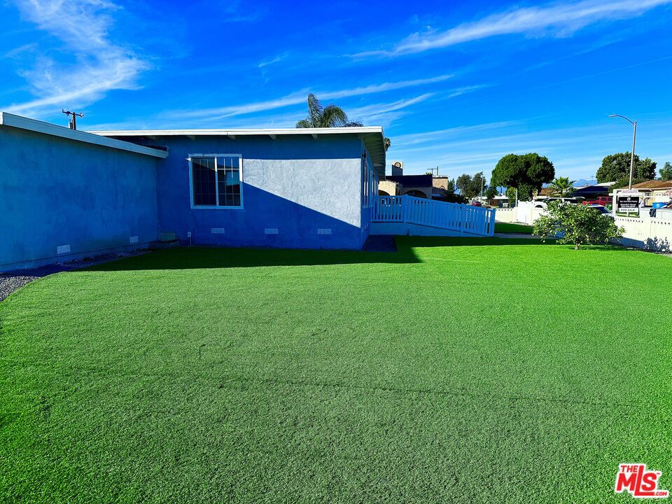 431 S Tajauta Avenue Property Photo 4