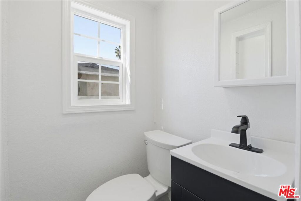 431 S Tajauta Avenue Property Photo 23