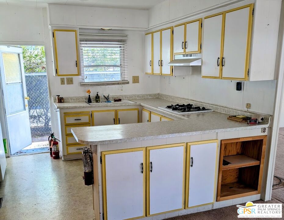 266 Araby Street Property Photo 3