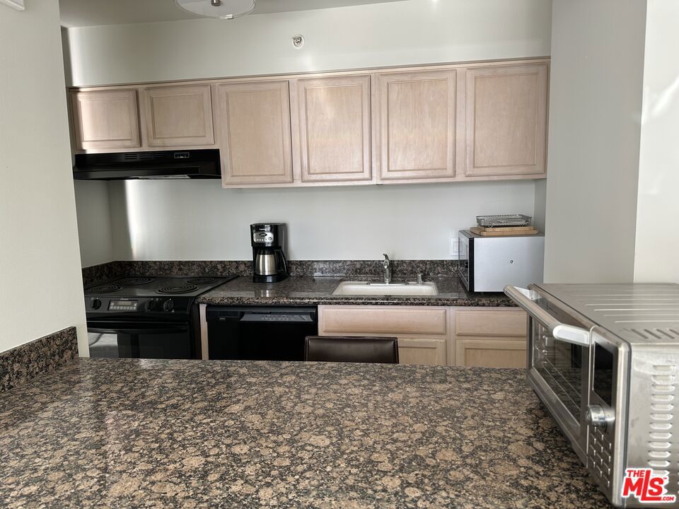 201 Ocean Avenue 302b Property Photo 4