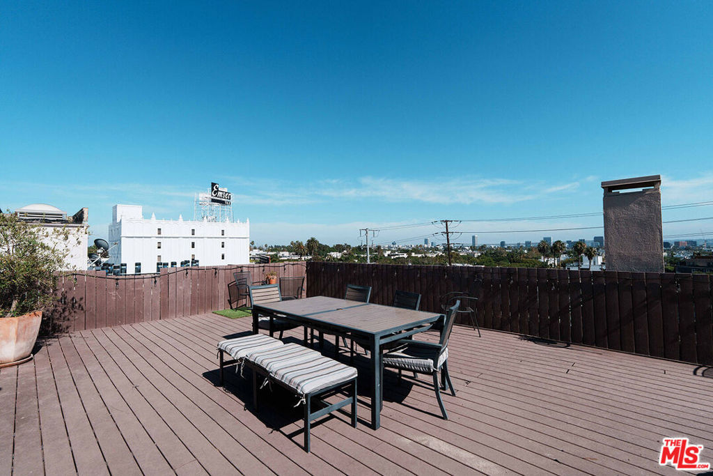 1110 Hacienda Place 207 Property Photo 30