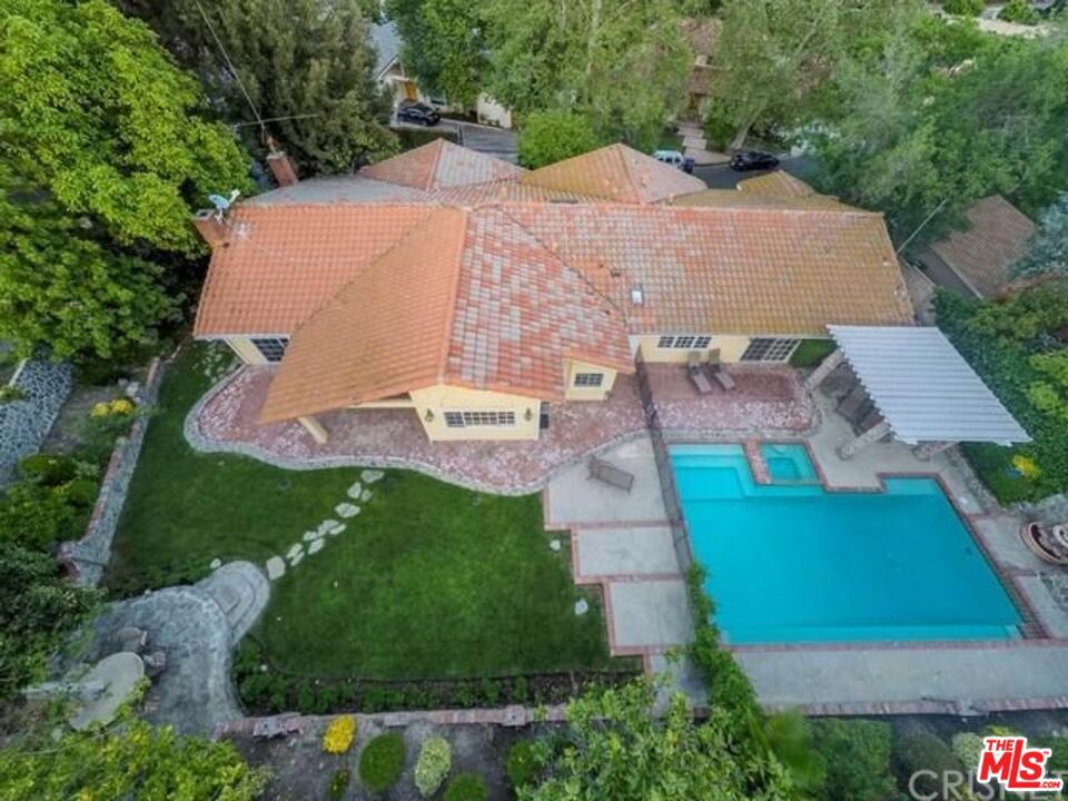 4949 Palomar Drive Property Photo 14