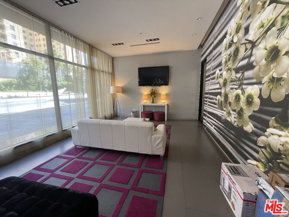 1234 Wilshire Boulevard 235 Property Photo 13