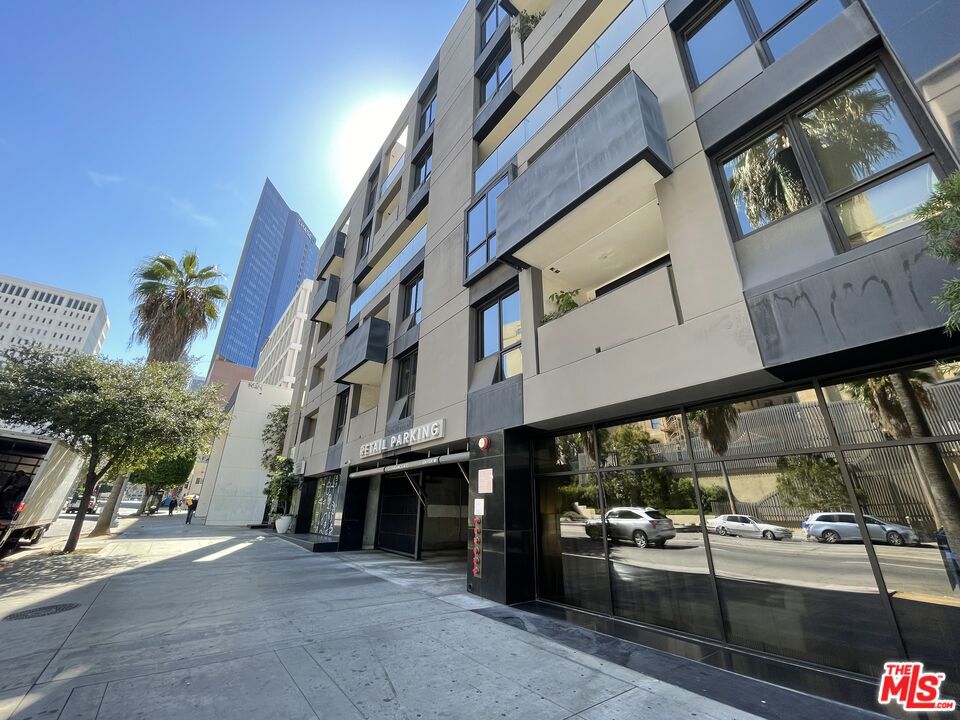 1234 Wilshire Boulevard 235 Property Photo 14