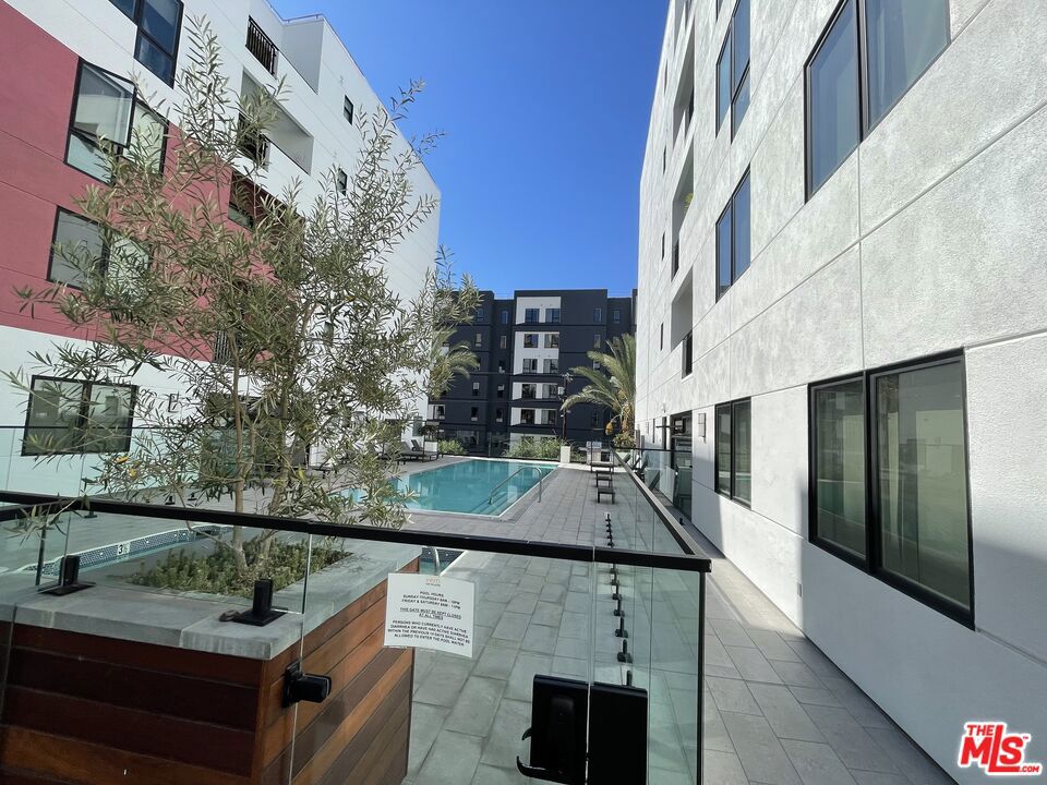 1234 Wilshire Boulevard 235 Property Photo 21