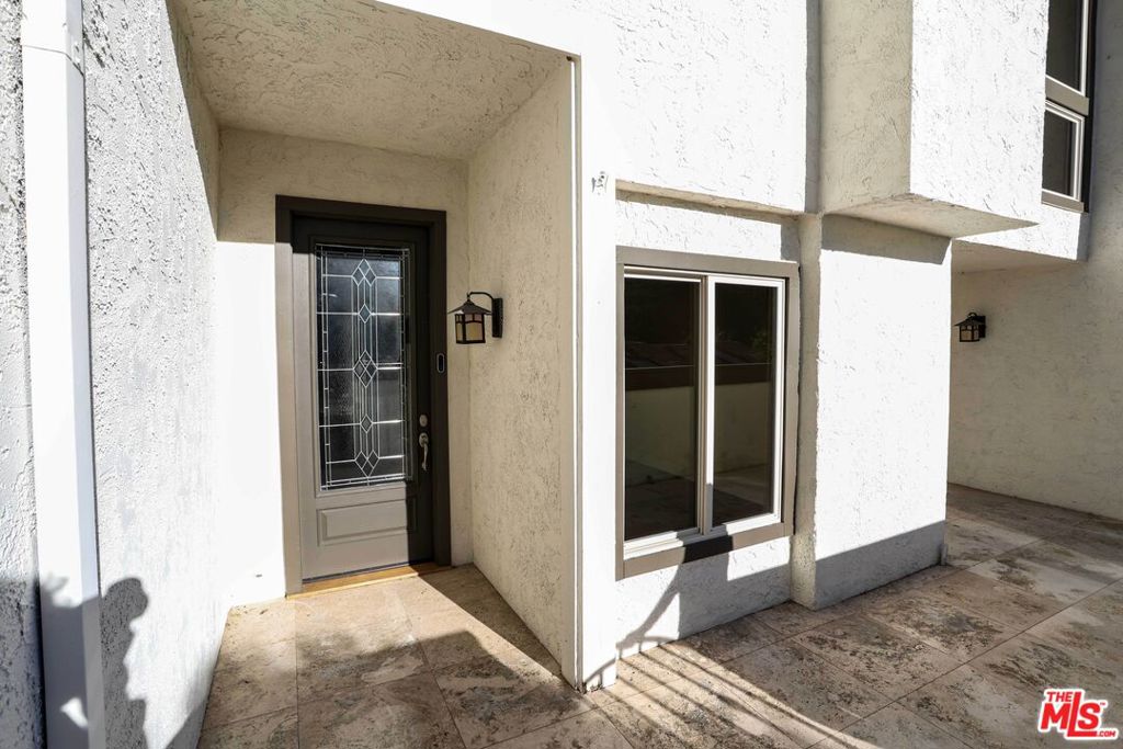 17097 Palisades Circle Property Photo 22