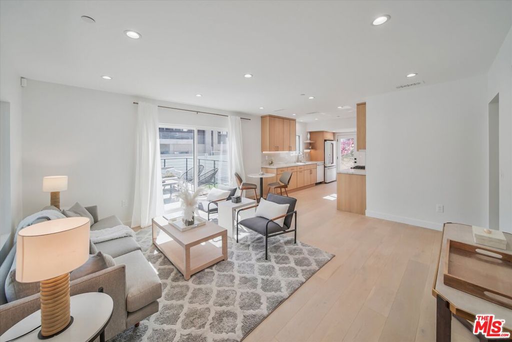 2021 Idaho Avenue Property Photo 7