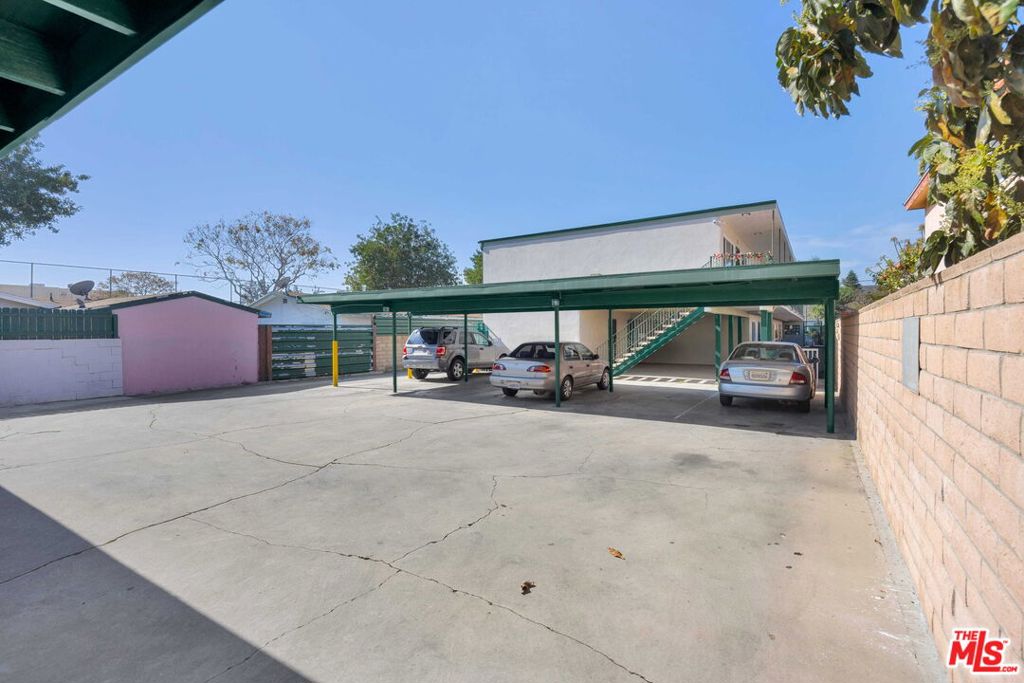 6522 Bear Avenue Property Photo 7