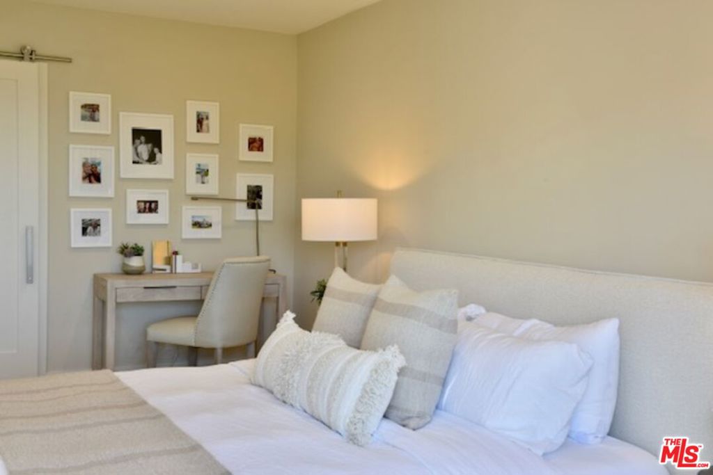 23908 De Ville Way B Property Photo 15