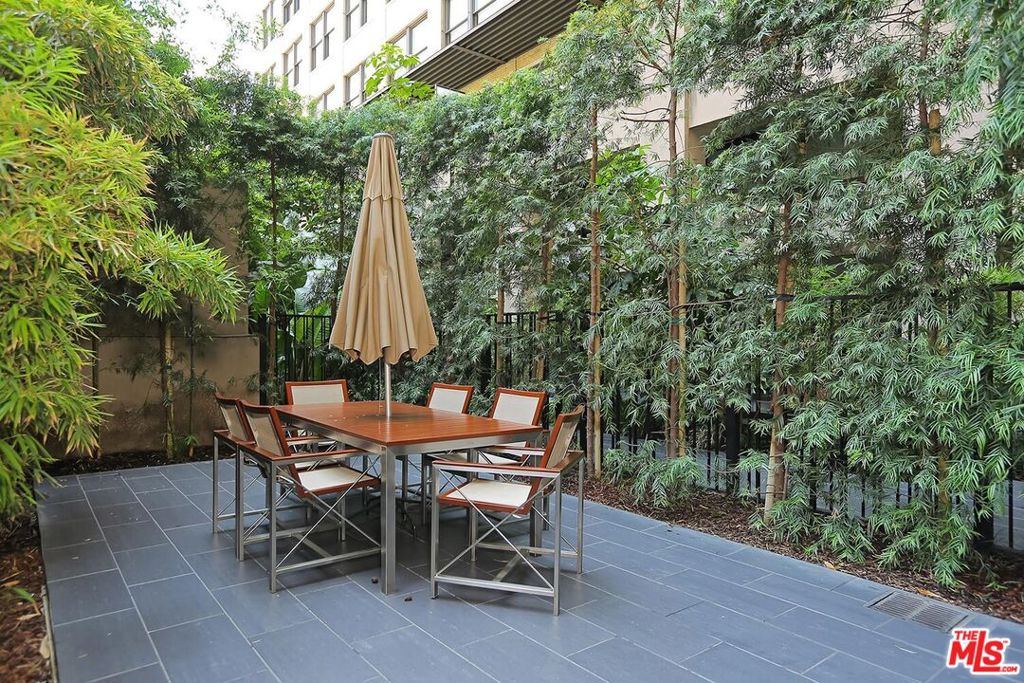 460 S Spring Street 201 Property Photo 22
