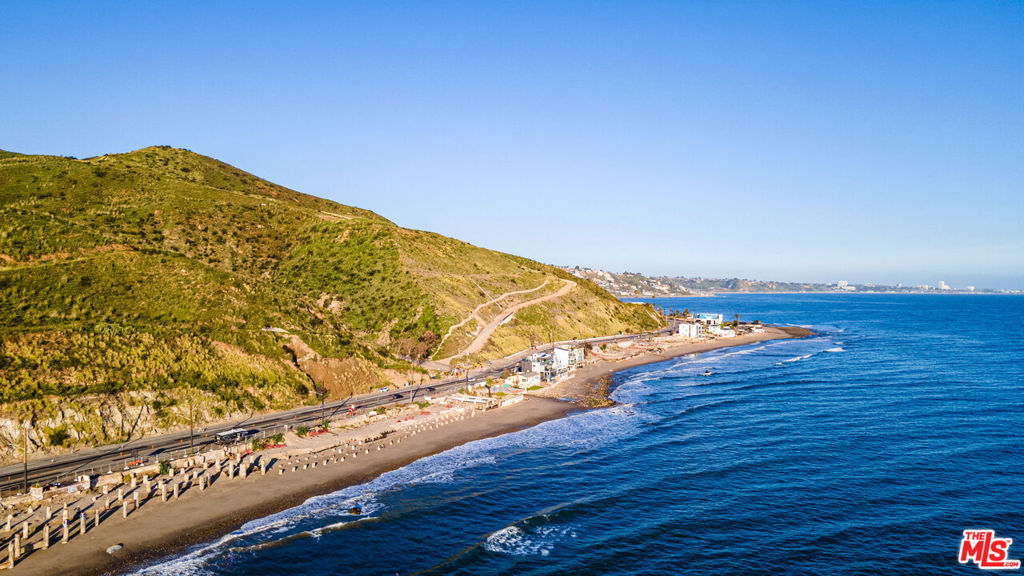 19050 Pacific Coast Highway Property Photo 4