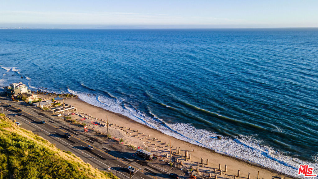 19050 Pacific Coast Highway Property Photo 13