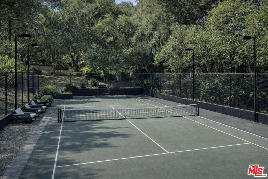 730 Crater Camp Drive Property Photo 4