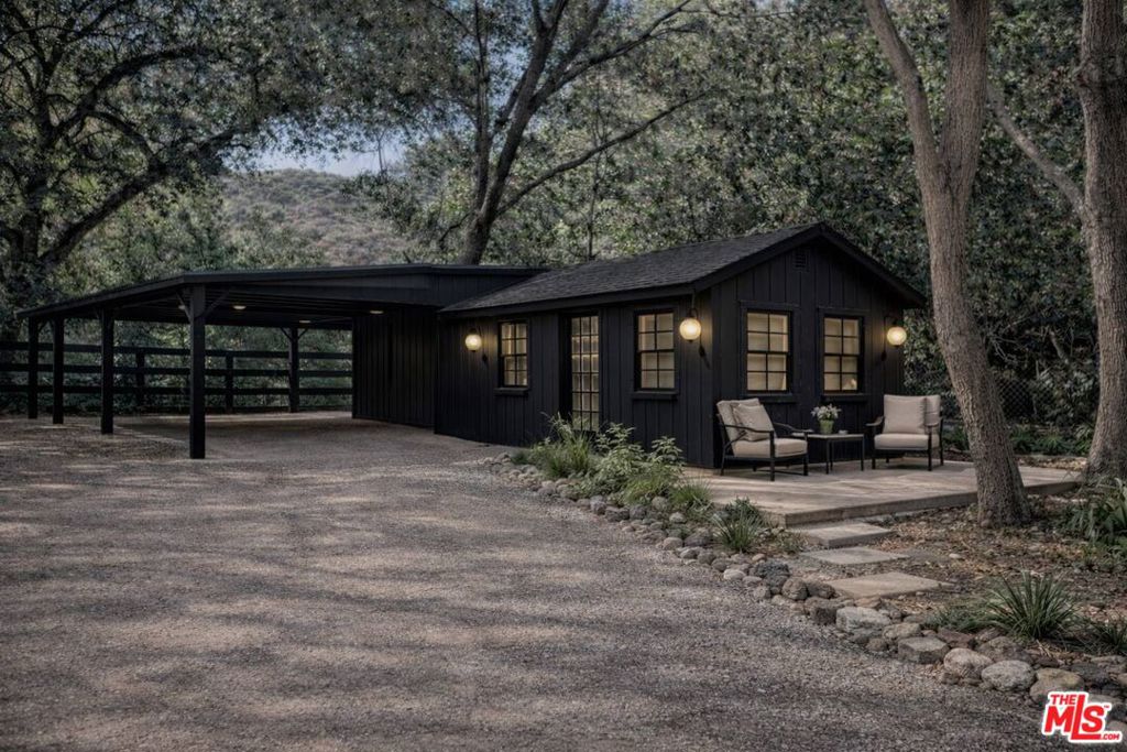 730 Crater Camp Drive Property Photo 8
