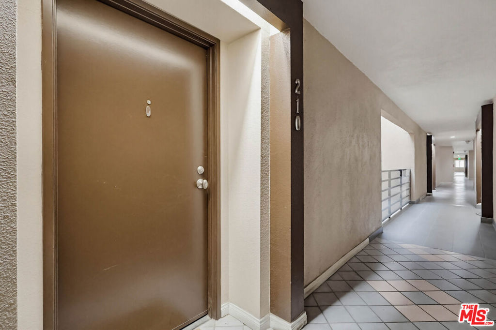 7826 Topanga Canyon Boulevard 210 Property Photo 19