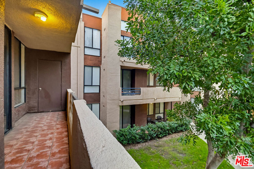 7826 Topanga Canyon Boulevard 210 Property Photo 43