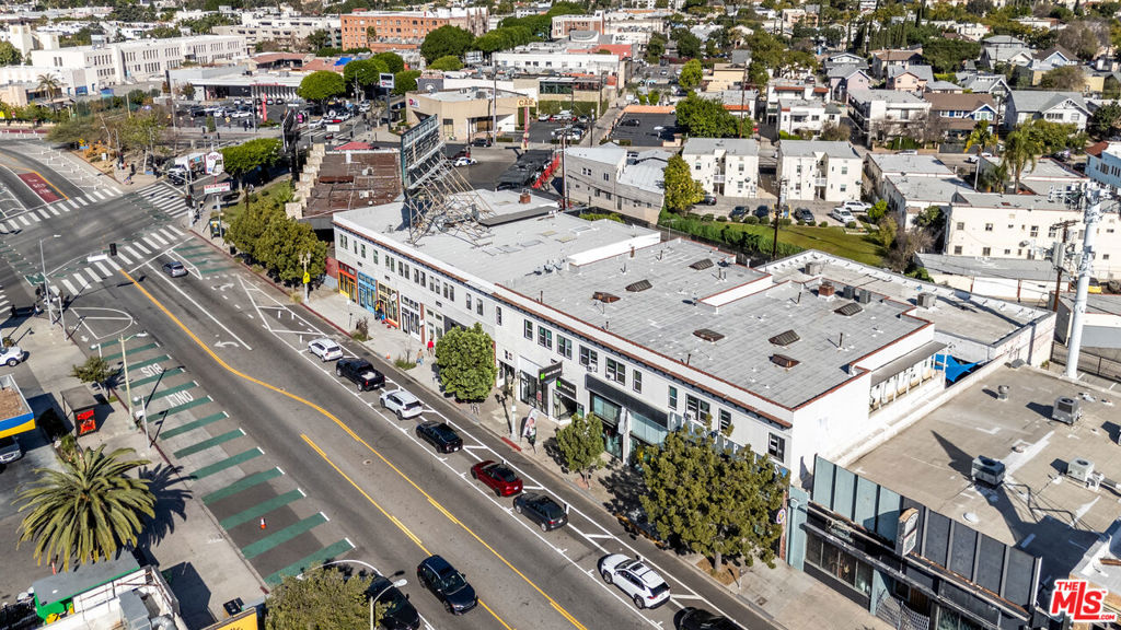 4673 Hollywood Boulevard Property Photo 7