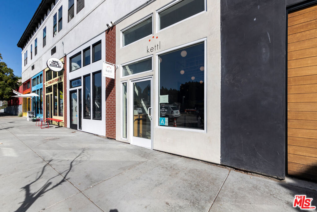 4673 Hollywood Boulevard Property Photo 14