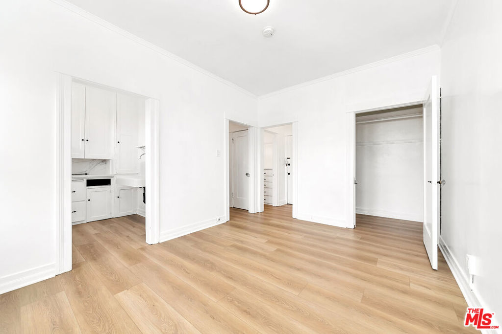 4673 Hollywood Boulevard Property Photo 23